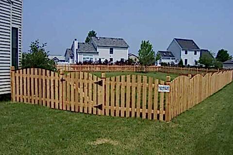 Wooden fencing open spacing,IL